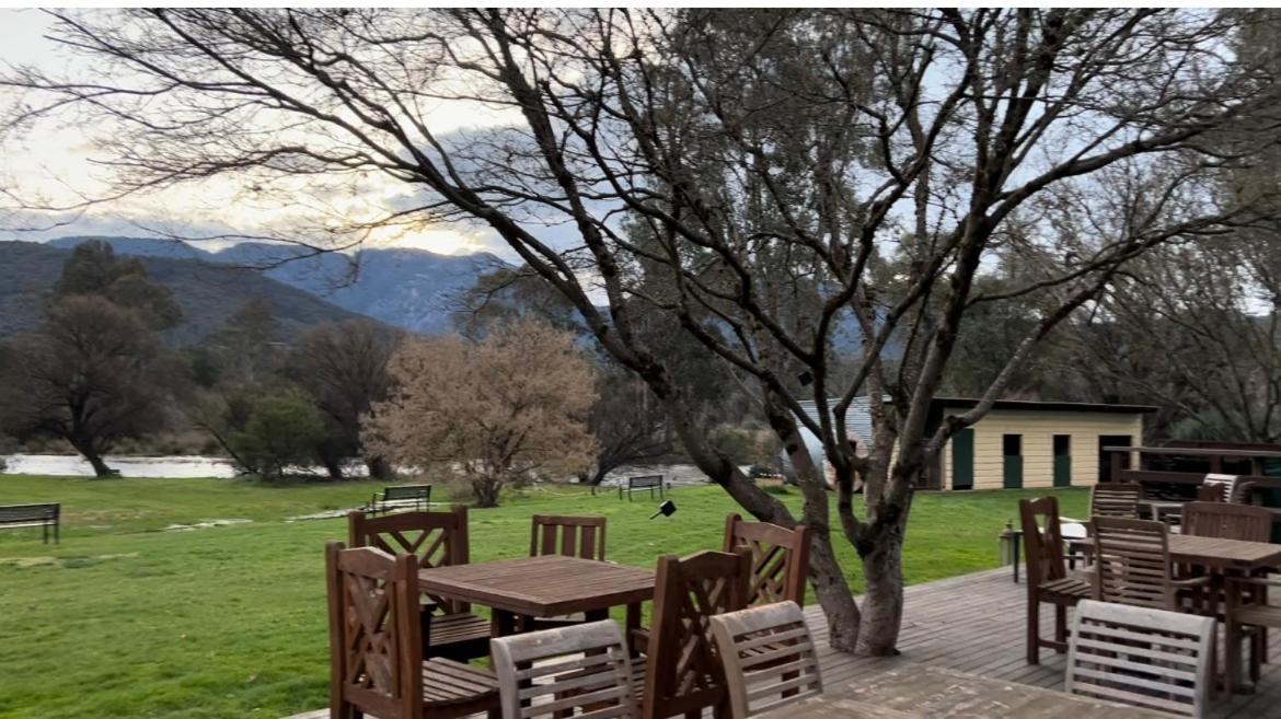 Buffalo Motel And Country Retreat Porepunkah Exteriér fotografie