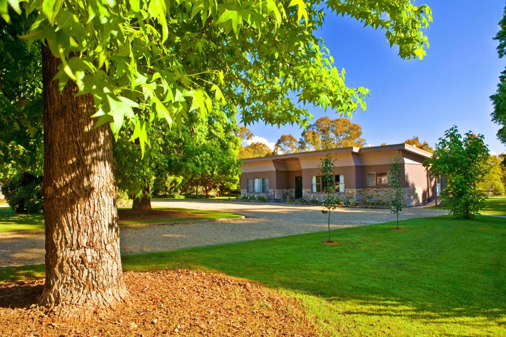 Buffalo Motel And Country Retreat Porepunkah Exteriér fotografie